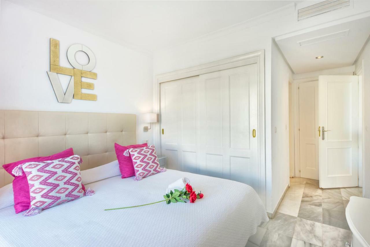 Jardines Del Puerto Apartment Marbella Exterior photo