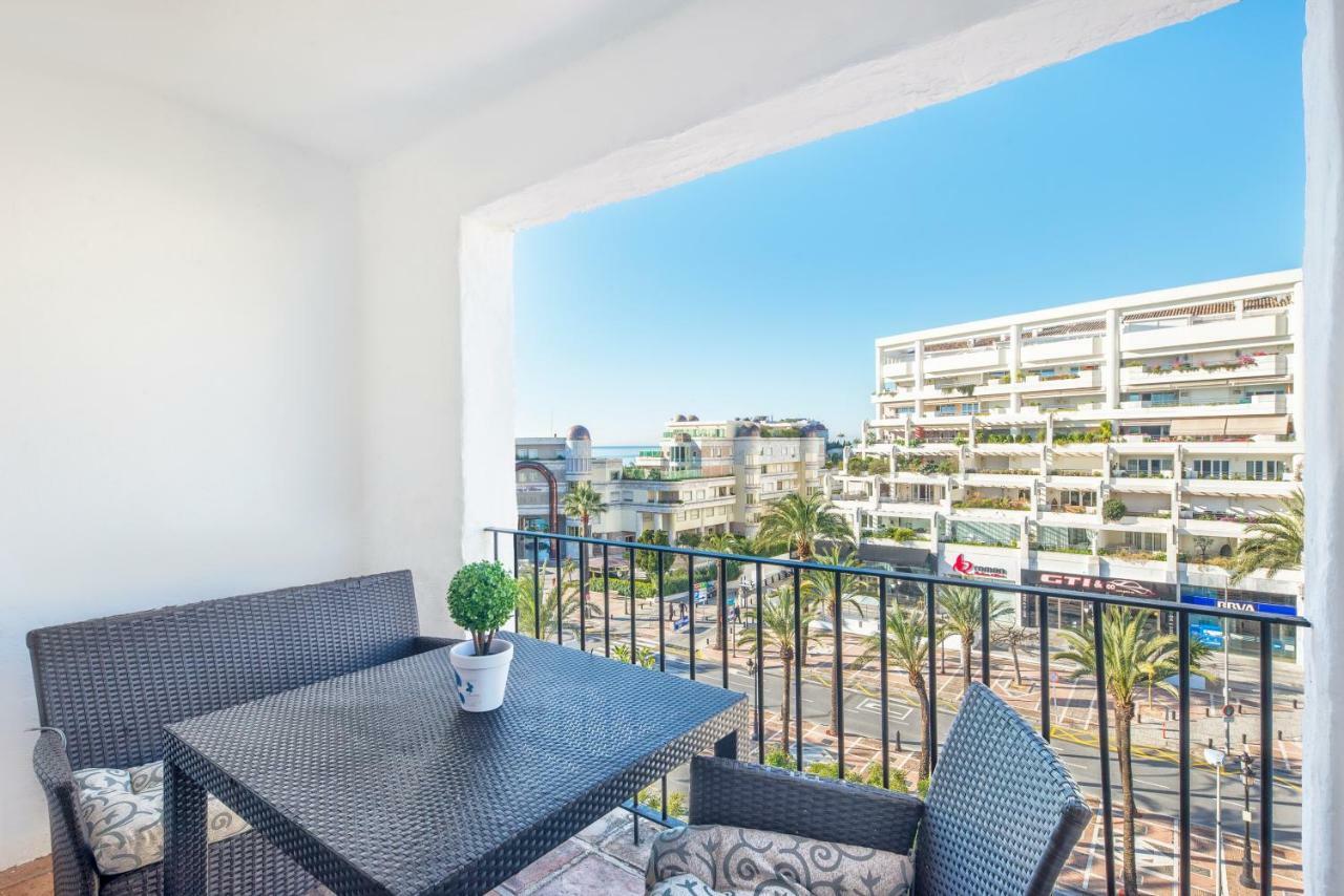 Jardines Del Puerto Apartment Marbella Exterior photo