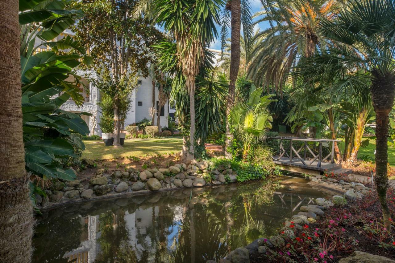 Jardines Del Puerto Apartment Marbella Exterior photo